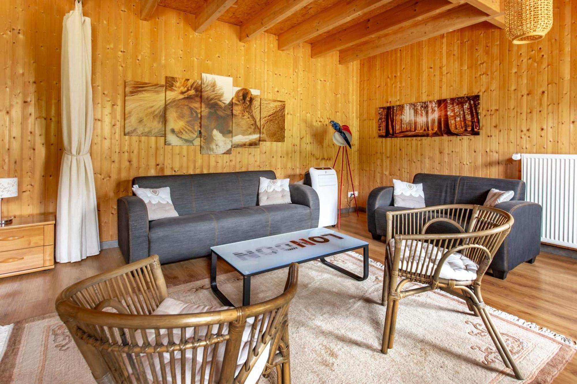 Chateau De Bellevue B&B Et Appartements Avec Piscine Saisonal Chauffee Et Chambres Partout Climatisees Saint-Avit  Kültér fotó