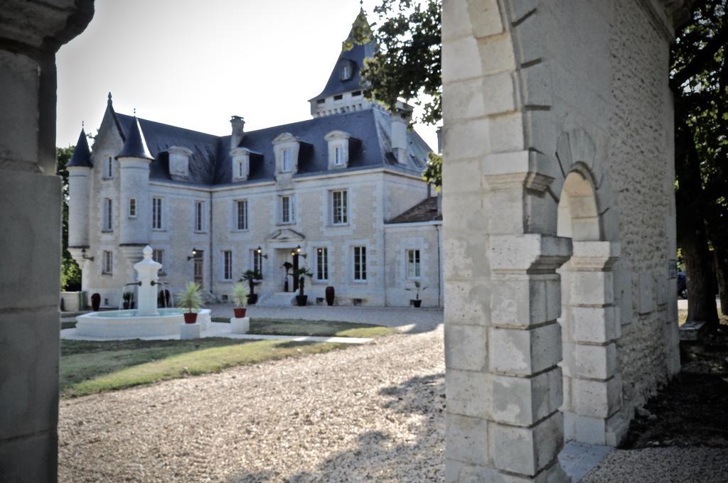 Chateau De Bellevue B&B Et Appartements Avec Piscine Saisonal Chauffee Et Chambres Partout Climatisees Saint-Avit  Kültér fotó