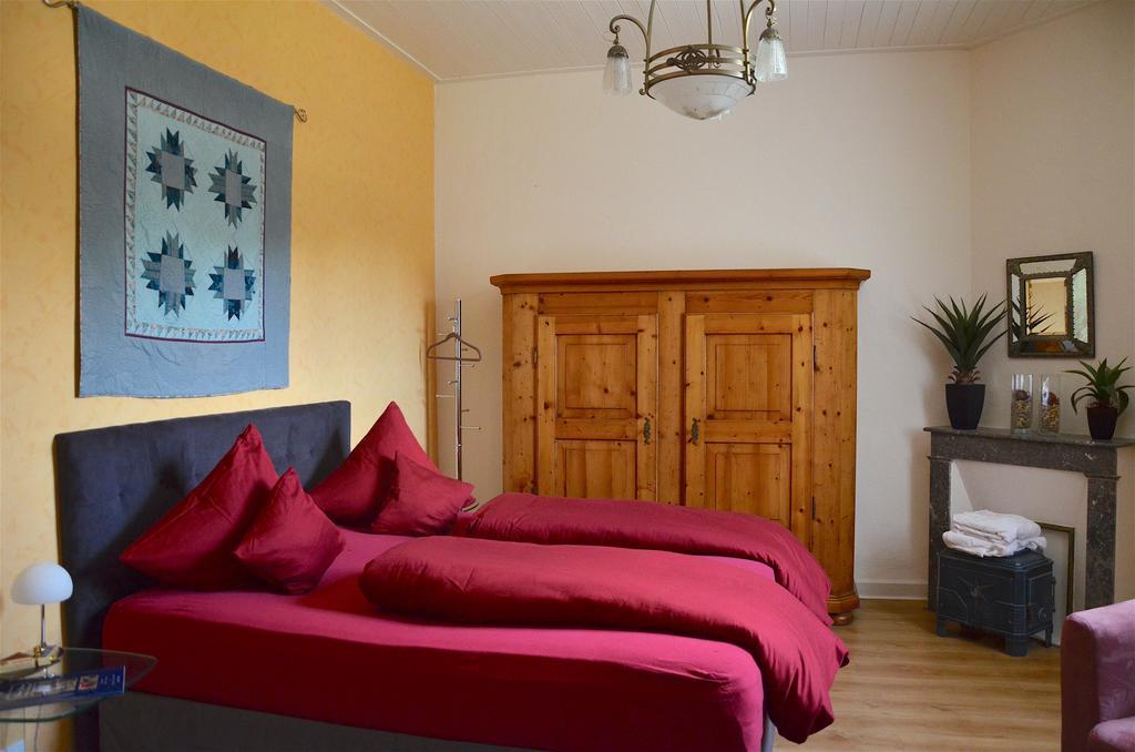 Chateau De Bellevue B&B Et Appartements Avec Piscine Saisonal Chauffee Et Chambres Partout Climatisees Saint-Avit  Kültér fotó